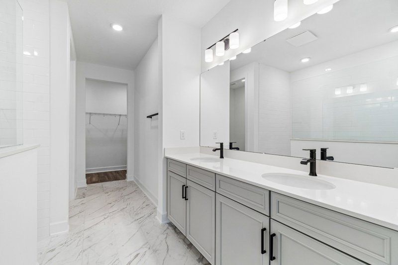 Owner's Bath