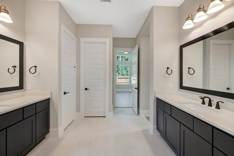 Owner's Bath