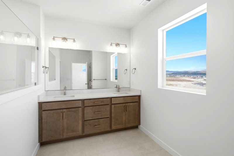 Owner's Bath