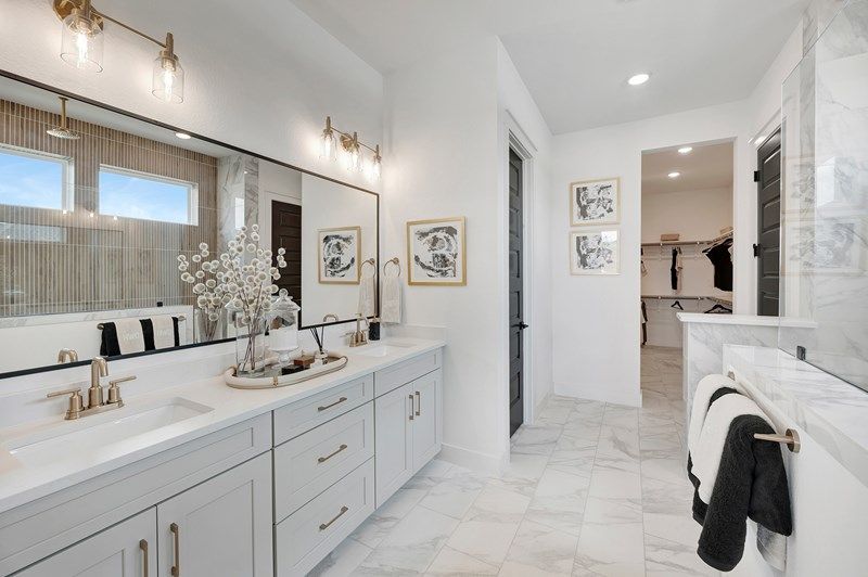 The Primrose - Owner's Bath