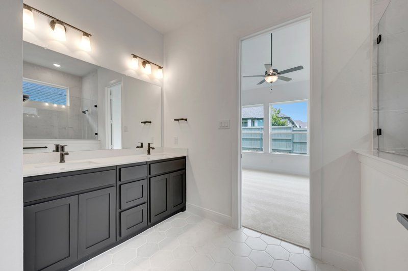Owner's Bath