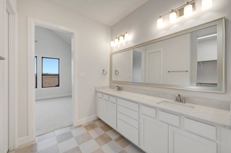 Owner's Bath