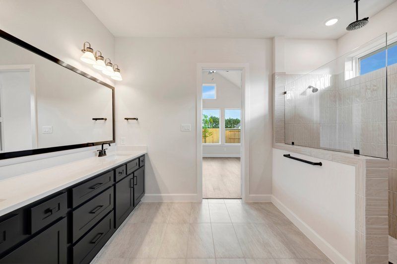Owner's Bath