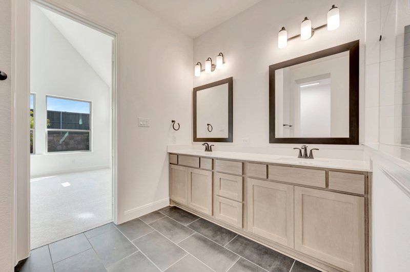 Owner's Bath