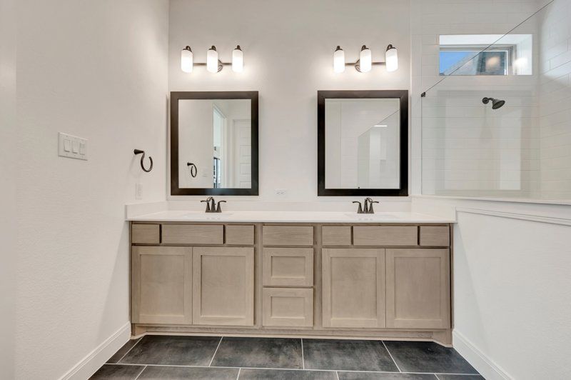 Owner's Bath