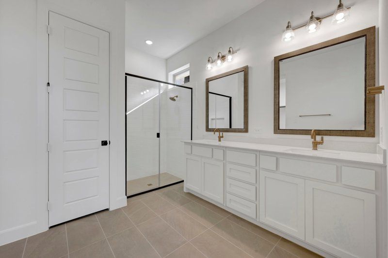 Owner's Bath