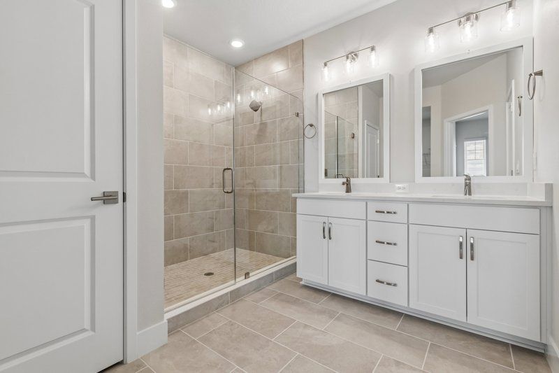 Owner's Bath