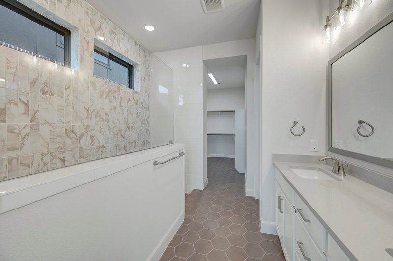 Owner's Bath