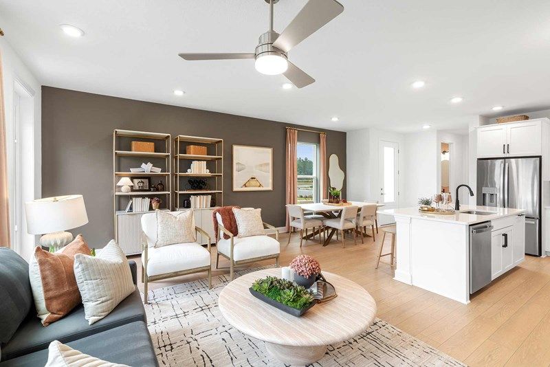 The Peppermill - Family Room