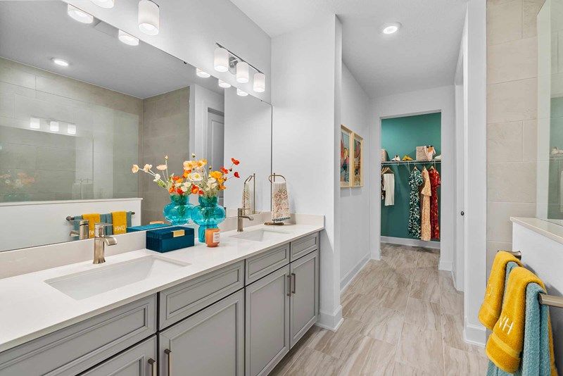 The Crestmark - Owner's Bath
