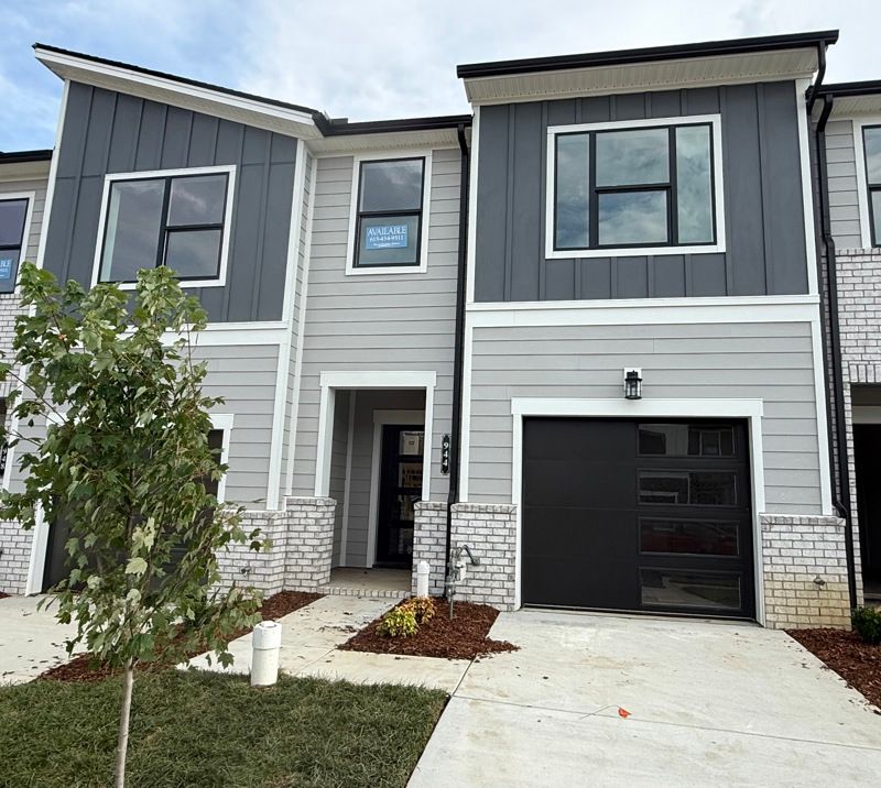 Bunting Int - Nexus Townhomes: Gallatin, Tennessee - David Weekley Homes