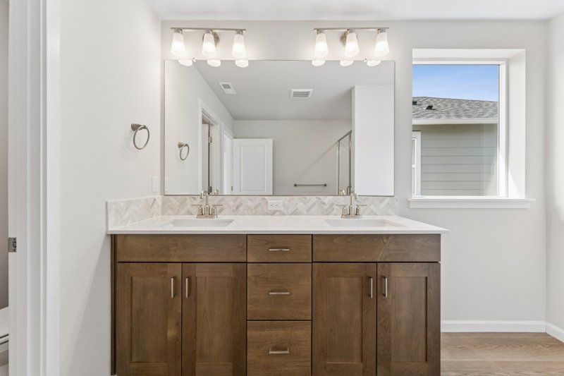 Owner's Bath