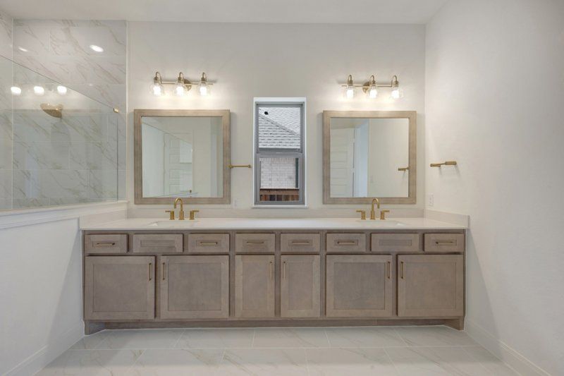 Owner's Bath