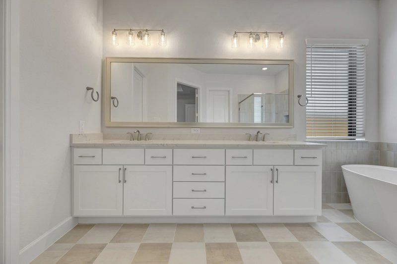 Owner's Bath