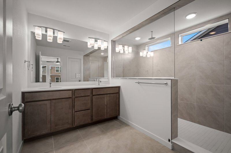 Owner's Bath