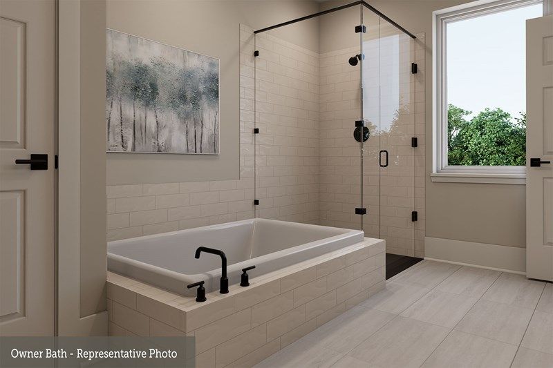 The Petal - Owner's Bath