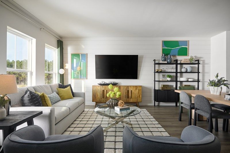 The Tundra - Family Room