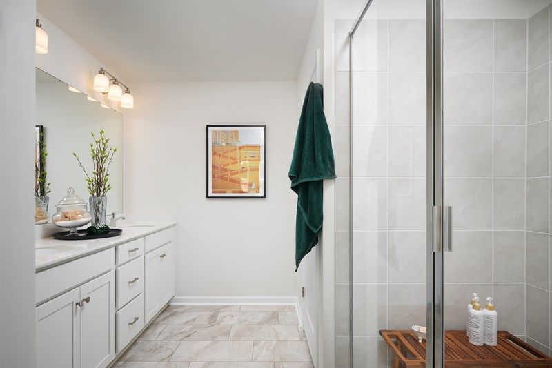 The Tundra - Owner's Bath
