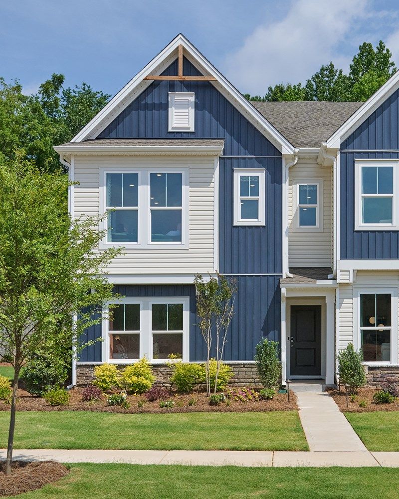 The Nuthatch Vista - Exterior Front