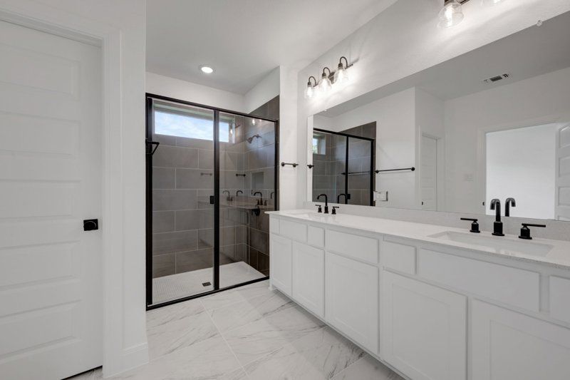 Owner's Bath