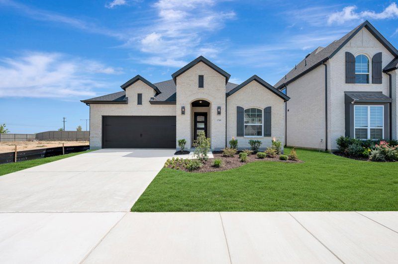 Raddington - Pecan Square - Gardens: Northlake, Texas - David Weekley Homes