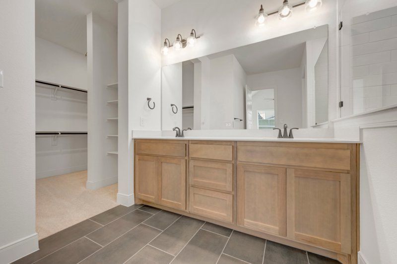 Owner's Bath