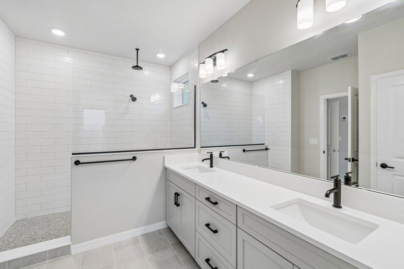 Owner's Bath