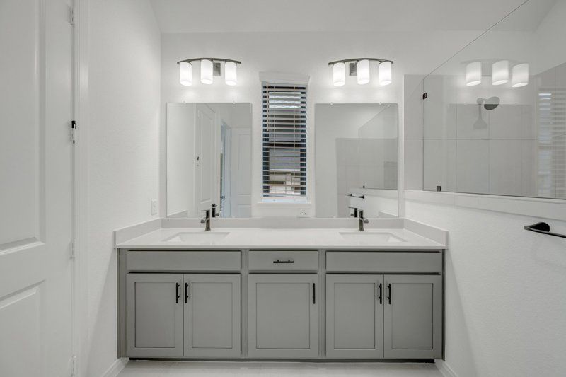Owner's Bath