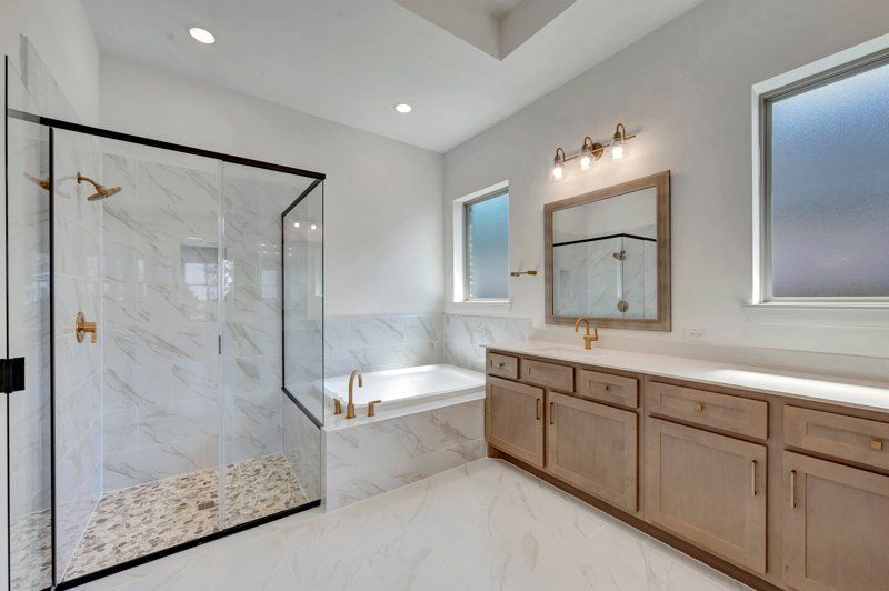 Owner's Bath