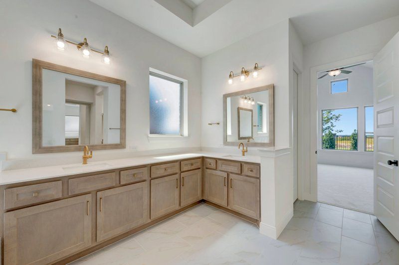 Owner's Bath