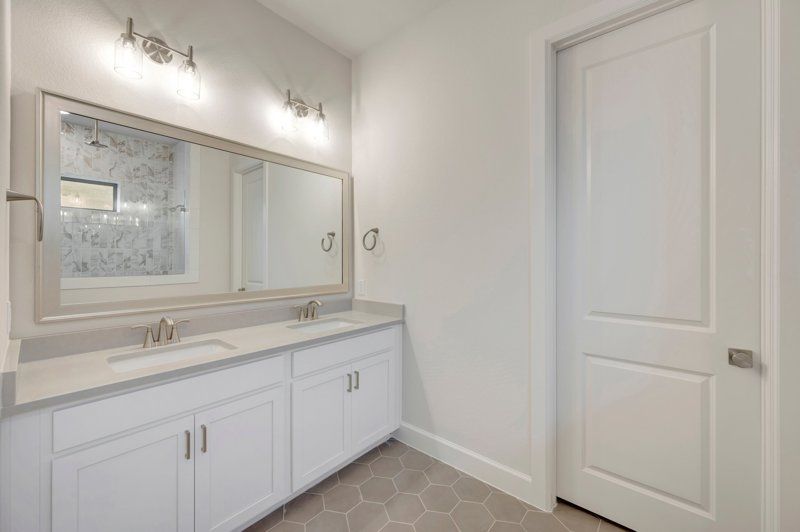 Owner's Bath