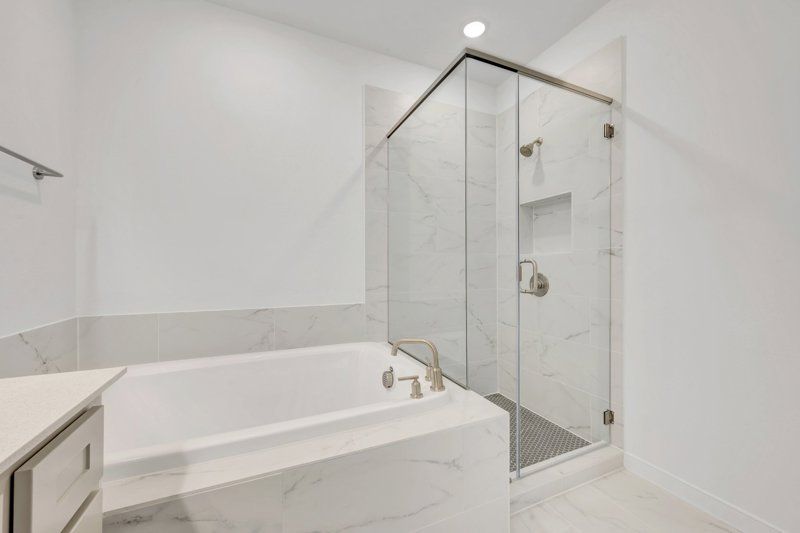 Owner's Bath