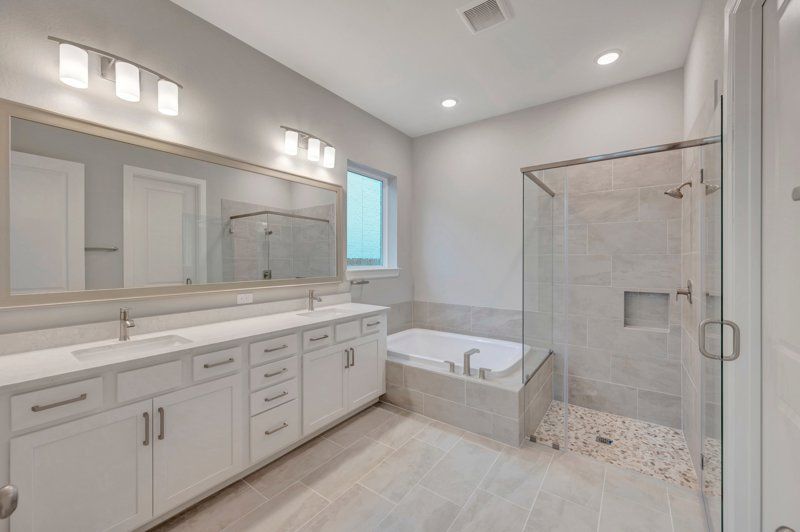Owner's Bath
