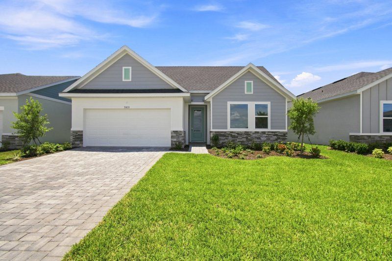 Northglen - Lakeside at Satilla: Saint Cloud, Florida - David Weekley Homes