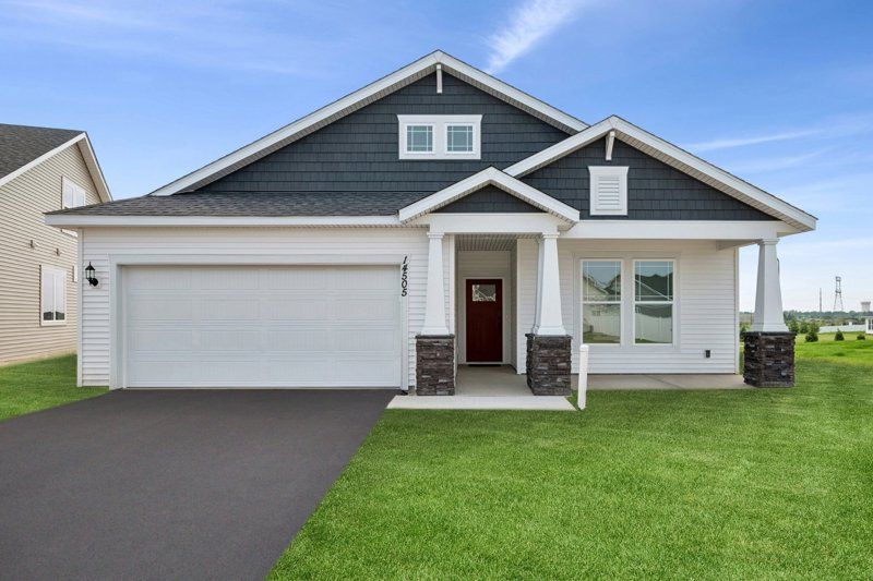 Leslie - The Villas at Rush Hollow: Maple Grove, Minnesota - David Weekley Homes