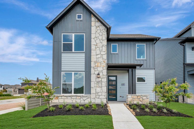 Melford - Pomona - Grove Row Collection: Manvel, Texas - David Weekley Homes
