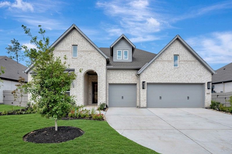 Milburn - ARTAVIA - Parkview Collection: Conroe, Texas - David Weekley Homes