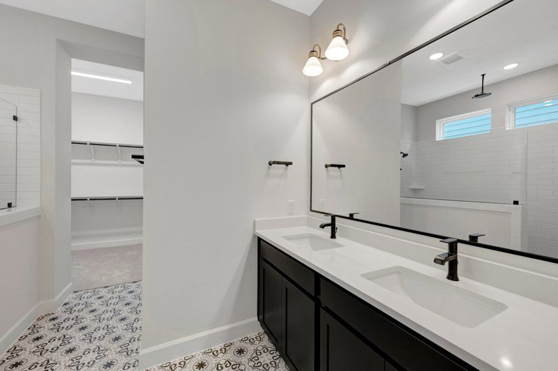 Owner's Bath