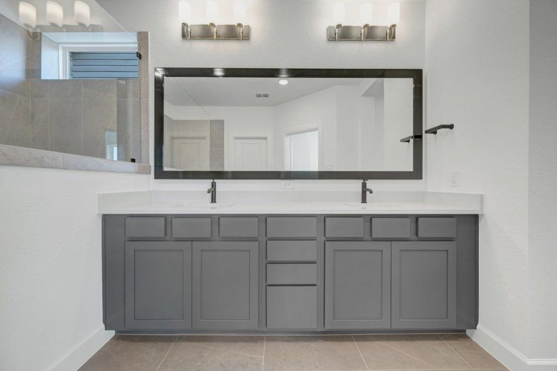 Owner's Bath