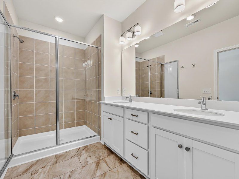 Owner's Bath
