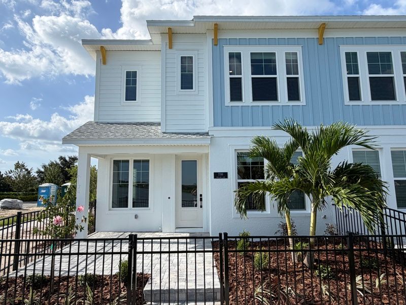 Emerald Landing at Waterside at Lakewood Ranch – Towns por David Weekley Homes en Sarasota-Bradenton Florida