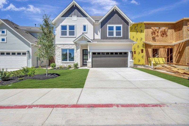 Spinnaker - Double Creek Crossing: Round Rock, Texas - David Weekley Homes