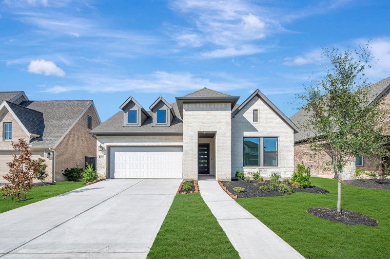 Danbridge - Riceland - Enclave Collection: Mont Belvieu, Texas - David Weekley Homes