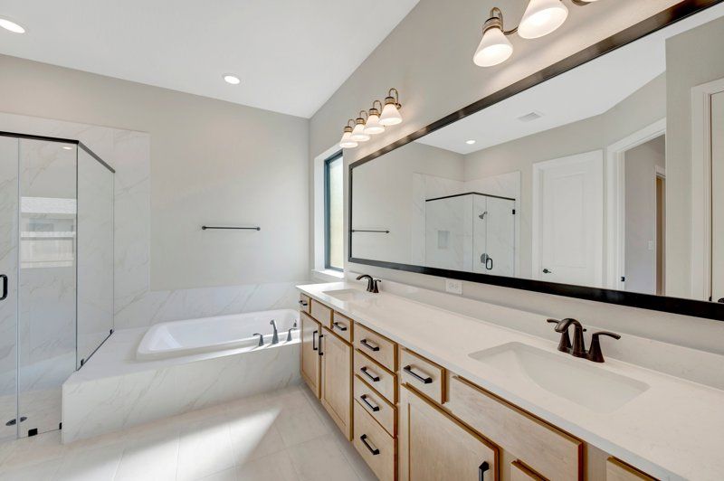 Owner's Bath