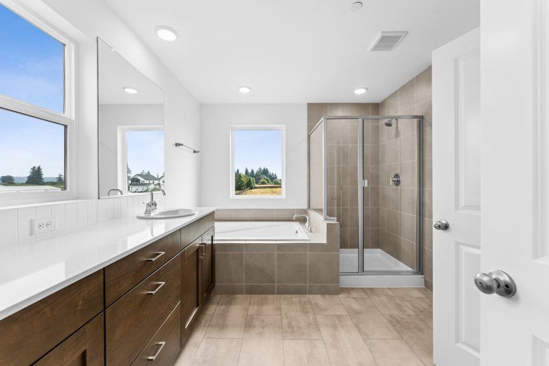 Owner's Bath