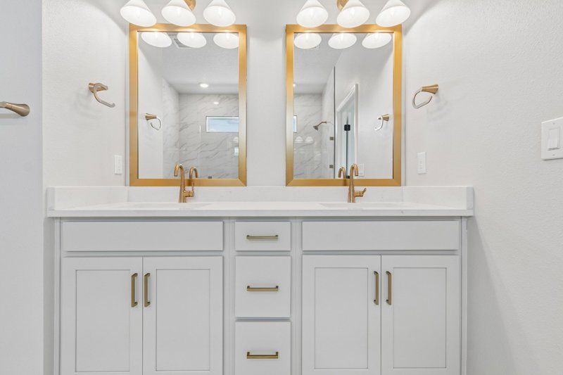 Owner's Bath