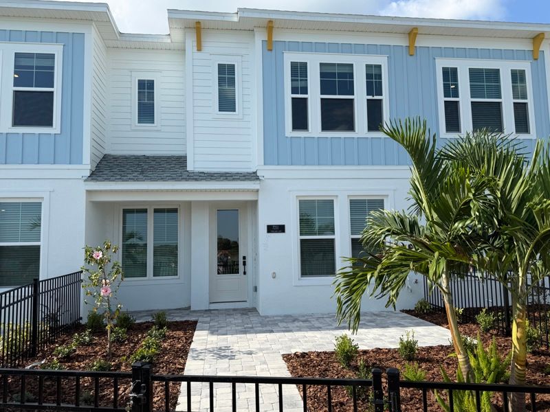 Seawater - Emerald Landing at Waterside at Lakewood Ranch – Towns: Sarasota, Florida - David Weekley Homes