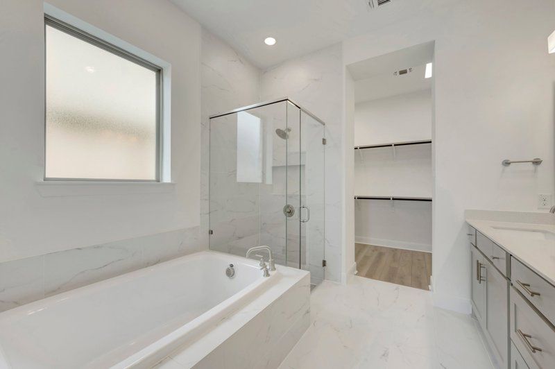 Owner's Bath