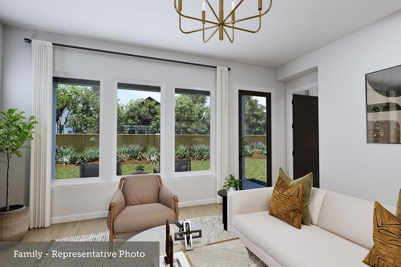 The Mirren - Family Room