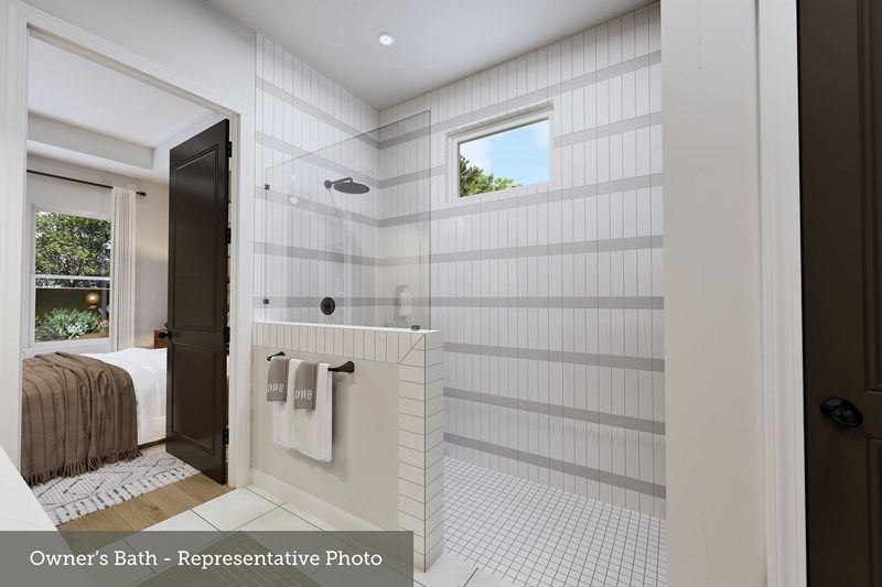 The Mirren - Owner's Bath